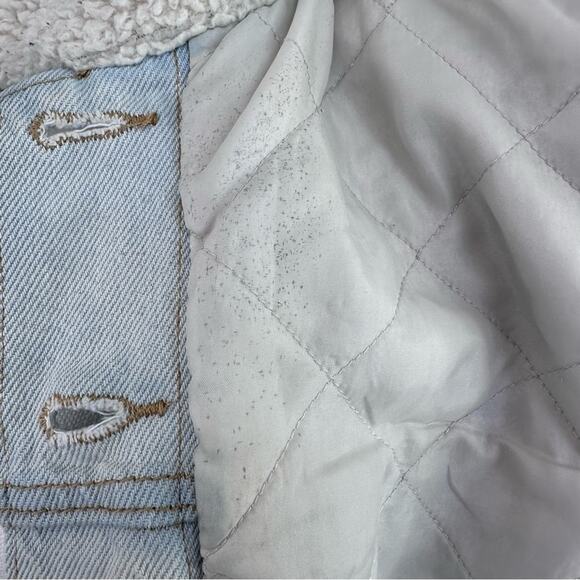 Levis - Vintage Sherpa Trucker Jean Jacket, Size 14-16 - Picture 10 of 16